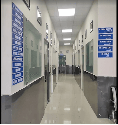 Metro Pet Care Model Town — Clinic corridor