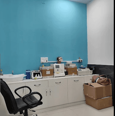 Metro Pet Care Model Town — Clinic workspace