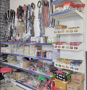 Metro Pet Care Model Town — Pet products & accessories